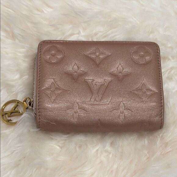 Louis Vuitton Lou Coussin Wallet Pink Lambskin Monogram Authentic Gold Hardware - Picture 12 of 16